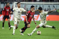 开云体育官方网站-罗马球员迪亚瓦拉恢复训练，或将重返赛场的简单介绍