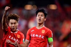 开云体育-关于越南球队以坚韧精神获胜，赢得球迷喝彩的信息