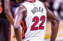 开云体育app-关于青岛队力克浙江队，范弗利特点燃赛场的信息