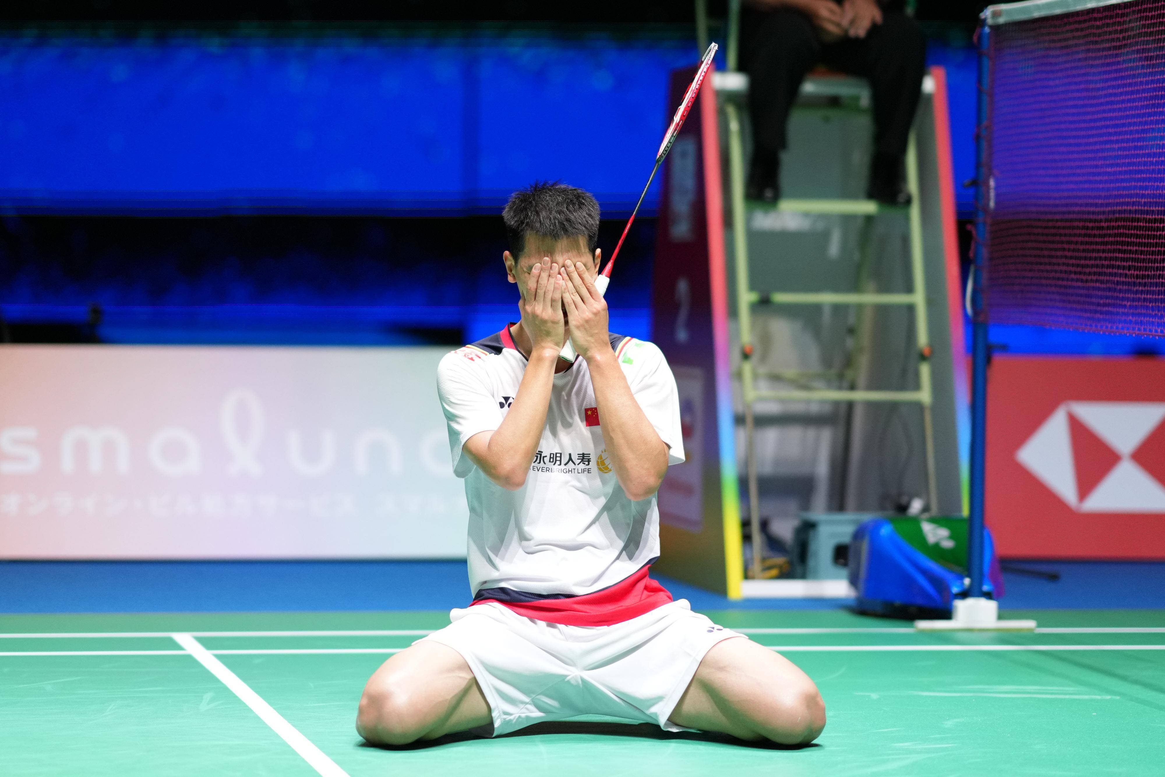 西班牙选手突破困境夺得铜牌 西班牙选手突破困境夺得铜牌