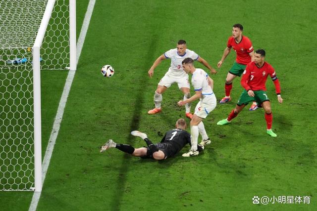 奥地利绝杀西班牙，戈麦斯扛起全队