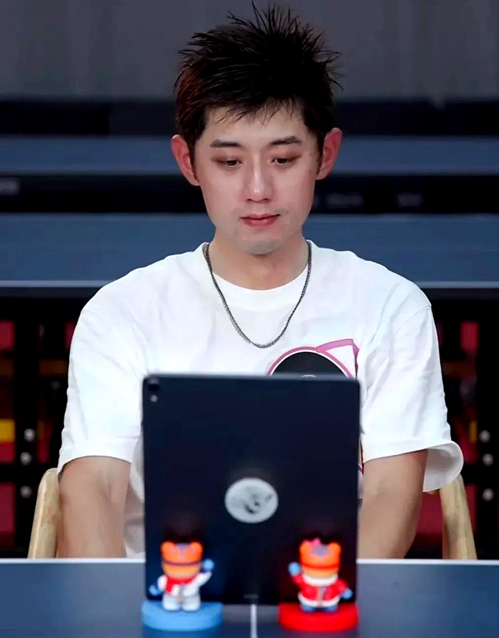 中国队逆转葡萄牙队，张继科点燃赛场